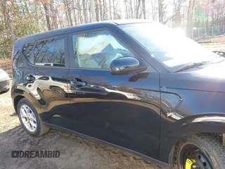 2020 Kia Soul LX with VIN KNDJ23AU4L7061221, listed as a IAAI auction lot 41815005 with 34,207 mi miles. Bid and sale history available at carsss.com. Image 14.