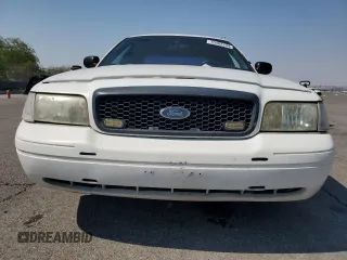 2001 Ford Crown Victoria Police Police Interceptor with VIN 2FAFP71W01X185449, listed as a Copart auction lot 70462294 with 163,830 mi miles and Salvage Title. Bid and sale history available at carsss.com. Image 5.