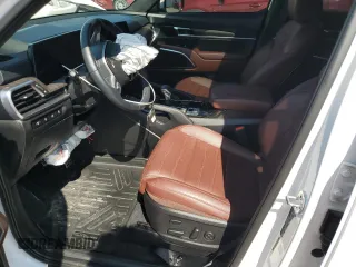 2023 Kia Telluride SX X-Line with VIN 5XYP5DGC1PG341113, listed as a Copart auction lot 54767765 with 8,774 mi miles and Salvage title. Bid and sale history available at DreamBid. Image 7.