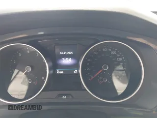 2021 Volkswagen Tiguan S z VIN 3VV1B7AX0MM030915, wystawiony jako IAAI lot #42198262 z przebiegiem 47 500 mil mil oraz . Historia ofert i sprzedaży dostępna na DreamBid. Obrazek 7.