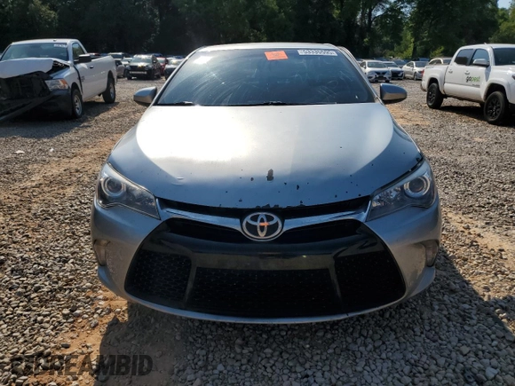 2015 Toyota Camry XLE with VIN 4T1BF1FK3FU031164, listed as a Copart auction lot 53335595 with 143,643 mi miles and Salvage Title. Bid and sale history available at DreamBid. Image 5.