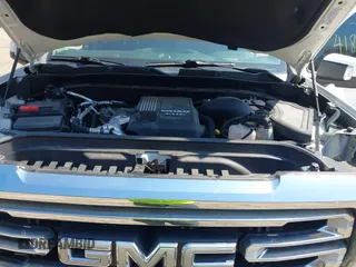 2022 GMC Sierra 1500 SLT with VIN 3GTU9DET9NG210715, listed as a IAAI auction lot 41870747 with 61,371 mi miles and . Bid and sale history available at DreamBid. Image 10.