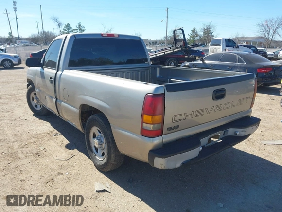 1999 Chevrolet Silverado 1500 with VIN 1GCEC14W7XZ212594, listed as a IAAI auction lot 41667439 with 209,911 mi miles. Bid and sale history available at carsss.com. Image 3.