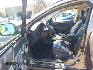 2008 Volvo XC70 with VIN YV4BZ982681037503, listed as a IAAI auction lot 42170388 with 192,516 mi miles and . Bid and sale history available at DreamBid. Image 5.