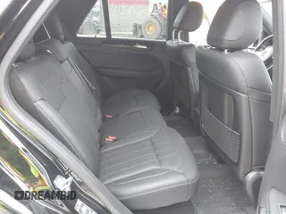 2019 Mercedes-Benz GLE 400 z VIN 4JGDA5GB2KB216941, wystawiony jako IAAI lot #42276714 z przebiegiem 17 992 mil mil oraz . Historia ofert i sprzedaży dostępna na DreamBid. Obrazek 8.