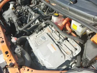 2015 Toyota Prius One z VIN JTDKDTB36F1108812, wystawiony jako IAAI lot #42464219 z przebiegiem 67 138 mil mil oraz . Historia ofert i sprzedaży dostępna na DreamBid. Obrazek 22.