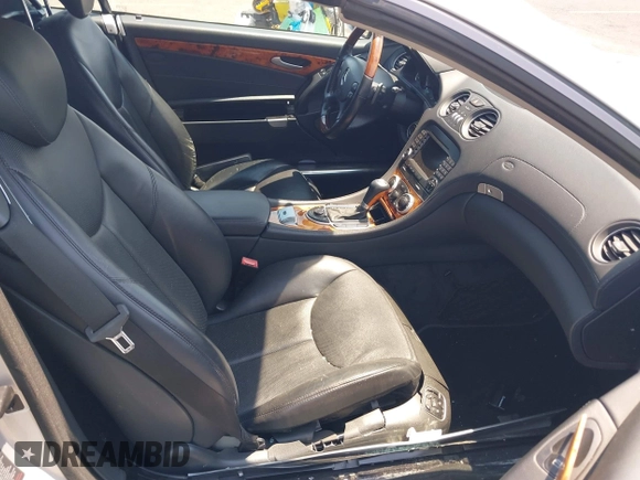 2008 Mercedes-Benz SL 550 with VIN WDBSK71F08F139065, listed as a IAAI auction lot 42756170 with 139,732 mi miles and . Bid and sale history available at DreamBid. Image 5.