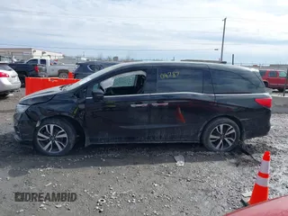 2018 Honda Odyssey Elite with VIN 5FNRL6H96JB079780, listed as a IAAI auction lot 41804787 with 62,861 mi miles. Bid and sale history available at carsss.com. Image 14.