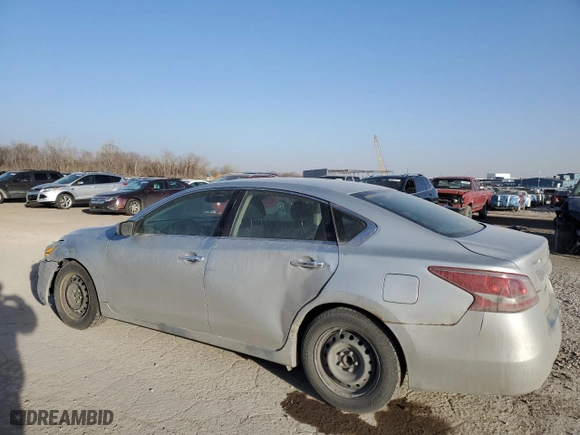 2013 Nissan Altima 2.5 S with VIN 1N4AL3AP3DN451043, listed as a Copart auction lot 47131895 with 252,431 mi miles and Salvage Title. Bid and sale history available at carsss.com. Image 2.