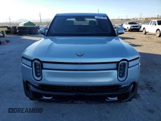 2023 Rivian R1T Adventure with VIN 7FCTGAAA7PN017844, listed as a Copart auction lot 44261105 with 4,590 mi miles and Clean Title. Bid and sale history available at carsss.com. Image 5.