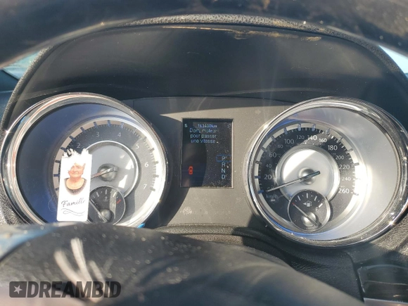 2014 Chrysler 300 C z VIN 2C3CCAEG8EH320769, wystawiony jako Copart lot #55211055 z przebiegiem 163 430 mil mil oraz Szkoda całkowita • Salvage title. Historia ofert i sprzedaży dostępna na DreamBid. Obrazek 9.