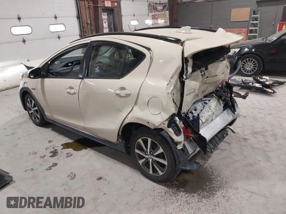 2018 Toyota Prius One with VIN JTDKDTB33J1618298, listed as a IAAI auction lot 42142736 with 101,981 mi miles and . Bid and sale history available at DreamBid. Image 3.