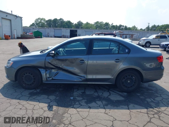 2014 Volkswagen Jetta SE with VIN 3VWD17AJ2EM274963, listed as a IAAI auction lot 42657388 with 138,482 mi miles and . Bid and sale history available at DreamBid. Image 6.
