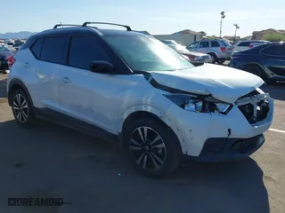 2018 Nissan Kicks SR with VIN 3N1CP5CUXJL504437, listed as a IAAI auction lot 41890907 with 137,572 mi miles. Bid and sale history available at carsss.com. Image 1.