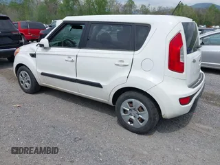 2012 Kia Soul with VIN KNDJT2A59C7439484, listed as a IAAI auction lot 42114087 with 142,933 mi miles. Bid and sale history available at carsss.com. Image 3.