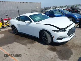2024 Ford Mustang EcoBoost с VIN 1FA6P8TH1R5120997, выставлен на аукционе IAAI как лот 42642517 с пробегом 26 334 миль миль и . История ставок и продаж доступна на DreamBid. Изображение 1.