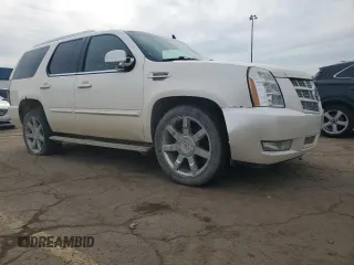 2012 Cadillac Escalade Premium z VIN 1GYS4CEF2CR315324, wystawiony jako Copart lot #58447245 z przebiegiem 227 418 mil mil oraz Czysty tytuł • Clean title. Historia ofert i sprzedaży dostępna na DreamBid. Obrazek 4.