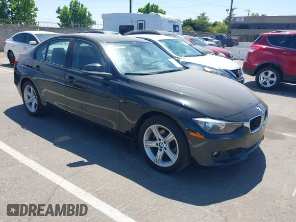 2015 BMW 3 Series 328i xDrive с VIN WBA3B5C55FF961143, выставлен на аукционе IAAI как лот 42561041 с пробегом 61 624 миль миль и . История ставок и продаж доступна на DreamBid. Изображение 1.