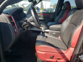 2015 Ram 1500 Rebel z VIN 1C6RR7YT4FS751370, wystawiony jako Copart lot #61675064 z przebiegiem 90 245 mil mil oraz Szkoda całkowita • Salvage title. Historia ofert i sprzedaży dostępna na DreamBid. Obrazek 7.