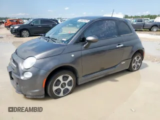 2017 FIAT 500e z VIN 3C3CFFGE2HT575834, wystawiony jako Copart lot #59635625 z przebiegiem 41 405 mil mil oraz Czysty tytuł • Clean title. Historia ofert i sprzedaży dostępna na DreamBid. Obrazek 1.