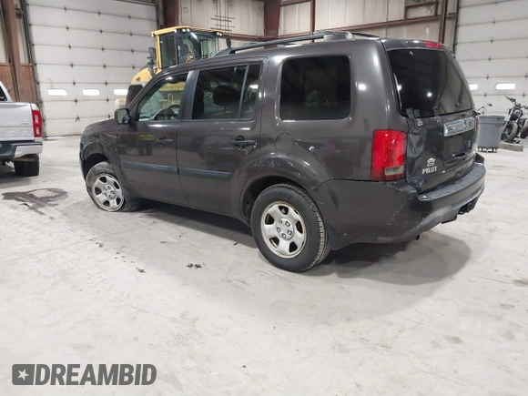 2012 Honda Pilot LX with VIN 5FNYF4H28CB005127, listed as a IAAI auction lot 41742168 with 133,225 mi miles and . Bid and sale history available at carsss.com. Image 3.