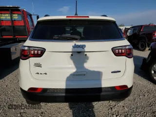 2021 Jeep Compass Latitude с VIN 3C4NJDBB9MT584206, выставлен на аукционе Copart как лот 53272225 с пробегом 95 937 миль миль и Списание • Salvage title. История ставок и продаж доступна на DreamBid. Изображение 6.