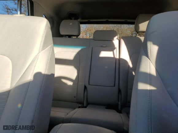2020 Hyundai Tucson Value with VIN KM8J3CA45LU239339, listed as a Copart auction lot 43613905 with 40,121 mi miles and Salvage Title. Bid and sale history available at carsss.com. Image 10.