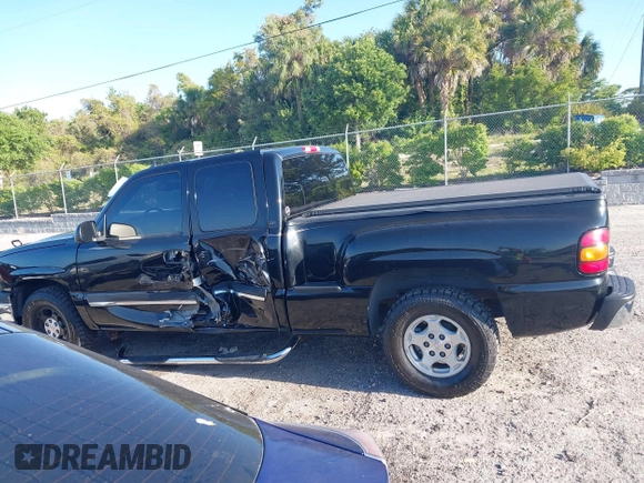2004 Chevrolet Silverado 1500 LS with VIN 1GCEC19T44Z291569, listed as a IAAI auction lot 42020719 with 119,212 mi miles and . Bid and sale history available at DreamBid. Image 14.