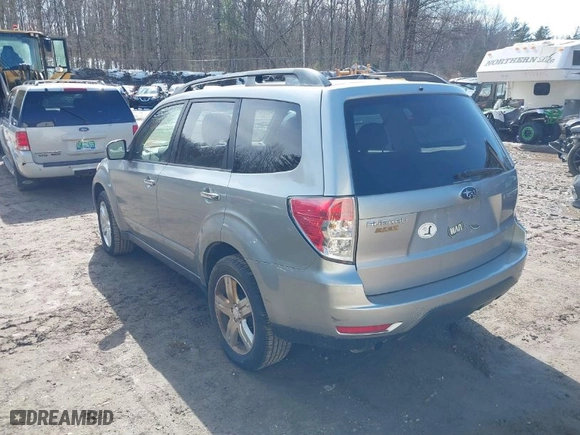 2009 Subaru Forester (Natl) X w/Premium Pkg with VIN JF2SH63679H736129, listed as a IAAI auction lot 41737214 with 114,923 mi miles. Bid and sale history available at carsss.com. Image 3.