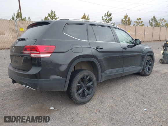 2019 Volkswagen Atlas SE with VIN 1V2LR2CA9KC540062, listed as a IAAI auction lot 41214176 with 78,977 mi miles and . Bid and sale history available at DreamBid. Image 4.