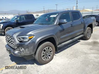 2023 Toyota Tacoma SR z VIN 3TMCZ5AN7PM601200, wystawiony jako Copart lot #56764335 z przebiegiem 5 532 mil mil oraz Szkoda całkowita • Salvage title. Historia ofert i sprzedaży dostępna na DreamBid. Obrazek 1.