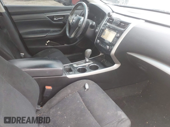 2015 Nissan Altima S with VIN 1N4AL3APXFC472289, listed as a IAAI auction lot 41748680 with 125,533 mi miles and . Bid and sale history available at DreamBid. Image 5.