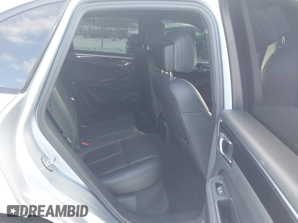 2020 Porsche Macan with VIN WP1AA2A57LLB00363, listed as a IAAI auction lot 41329460 with 35,585 mi miles and . Bid and sale history available at DreamBid. Image 8.
