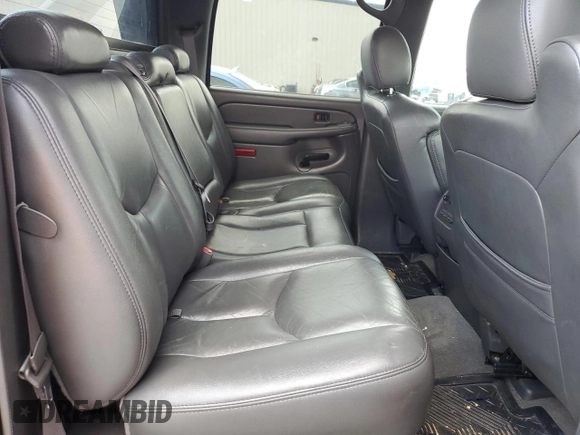 2004 Chevrolet Avalanche Z71 with VIN 3GNEK12T14G303794, listed as a Copart auction lot 74266364 with 152,710 mi miles and Salvage Title. Bid and sale history available at carsss.com. Image 10.