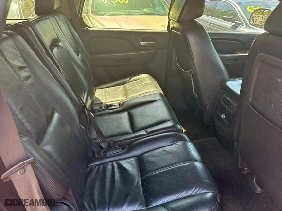 2007 Chevrolet Tahoe LT with VIN 1GNFK13067R309779, listed as a Copart auction lot 52923455 with 164,209 mi miles and Clean Title. Bid and sale history available at carsss.com. Image 6.
