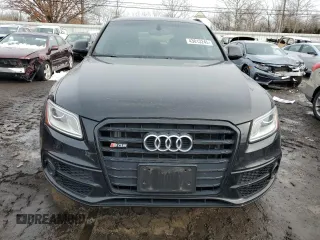 2016 Audi SQ5 Premium Plus with VIN WA1CCAFP0GA089002, listed as a Copart auction lot 43013245 with 195,529 mi miles and Salvage Title. Bid and sale history available at carsss.com. Image 5.