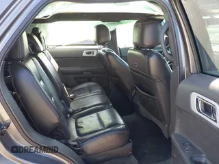 2013 Ford Explorer XLT with VIN 1FM5K7D80DGB26232, listed as a IAAI auction lot 41647847 with 215,822 mi miles. Bid and sale history available at carsss.com. Image 8.