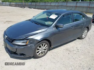 2013 Volkswagen Jetta SE with VIN 3VWDP7AJ9DM370201, listed as a IAAI auction lot 42562810 with 165,991 mi miles and . Bid and sale history available at DreamBid. Image 2.