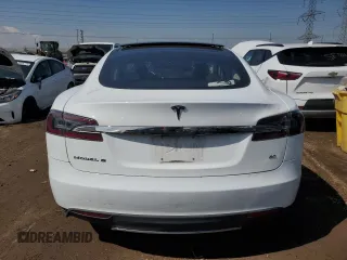 2013 Tesla Model S with VIN 5YJSA1CG1DFP22301, listed as a Copart auction lot 47323125 with 120,834 mi miles and Clean Title. Bid and sale history available at carsss.com. Image 6.