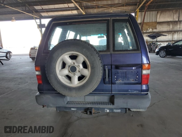 1995 Isuzu Trooper z VIN JACDJ58V8S7908300, wystawiony jako Copart lot #46450195 z przebiegiem 256 256 mil mil oraz Czysty tytuł • Clean title. Historia ofert i sprzedaży dostępna na DreamBid. Obrazek 6.