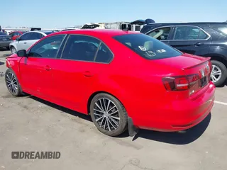 2016 Volkswagen Jetta Sport z VIN 3VWD17AJ3GM387114, wystawiony jako IAAI lot #42539074 z przebiegiem 89 380 mil mil oraz . Historia ofert i sprzedaży dostępna na DreamBid. Obrazek 3.