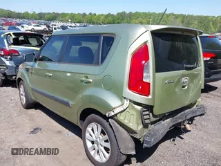 2013 Kia Soul ! with VIN KNDJT2A66D7602666, listed as a IAAI auction lot 41936453 with 243,420 mi miles. Bid and sale history available at carsss.com. Image 3.