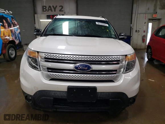2013 Ford Explorer XLT with VIN 1FM5K8D81DGC93818, listed as a Copart auction lot 50169925 with 124,111 mi miles and Salvage Title. Bid and sale history available at DreamBid. Image 5.
