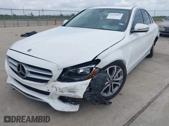 2018 Mercedes-Benz C 300 with VIN 55SWF4JB0JU252994, listed as a IAAI auction lot 42113897 with 72,533 mi miles and . Bid and sale history available at DreamBid. Image 6.