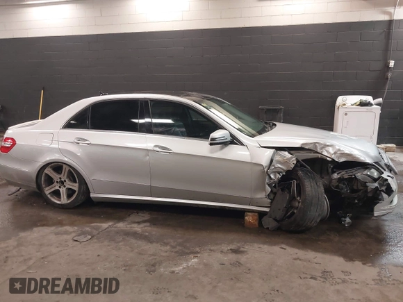 2011 Mercedes-Benz E 550 Luxury with VIN WDDHF9AB6BA338317, listed as a IAAI auction lot 41370286 with 153,041 mi miles and . Bid and sale history available at DreamBid. Image 14.