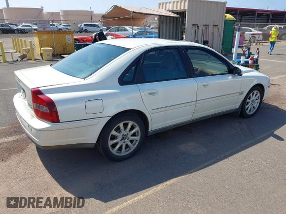 2003 Volvo S80 with VIN YV1TS91Z531313059, listed as a IAAI auction lot 41581225 with 127,946 mi miles. Bid and sale history available at carsss.com. Image 4.