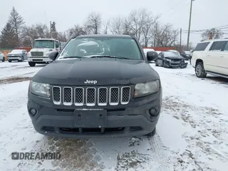 2016 Jeep Compass High Altitude z VIN 1C4NJDEB8GD758174, wystawiony jako IAAI lot #41235089 z przebiegiem 144 841 mil mil oraz . Historia ofert i sprzedaży dostępna na DreamBid. Obrazek 12.