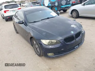 2008 BMW 3 Series 328i with VIN WBAWB33558P133561, listed as a IAAI auction lot 41490123 with 152,677 mi miles. Bid and sale history available at carsss.com. Image 1.