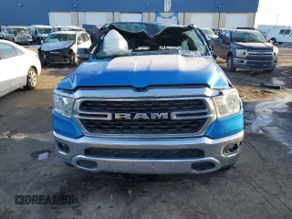 2023 Ram 1500 Big Horn z VIN 1C6RRFBG0PN567260, wystawiony jako Copart lot #42092775 z przebiegiem 16 860 mil mil oraz Nie do naprawy • Non repairable. Historia ofert i sprzedaży dostępna na DreamBid. Obrazek 5.