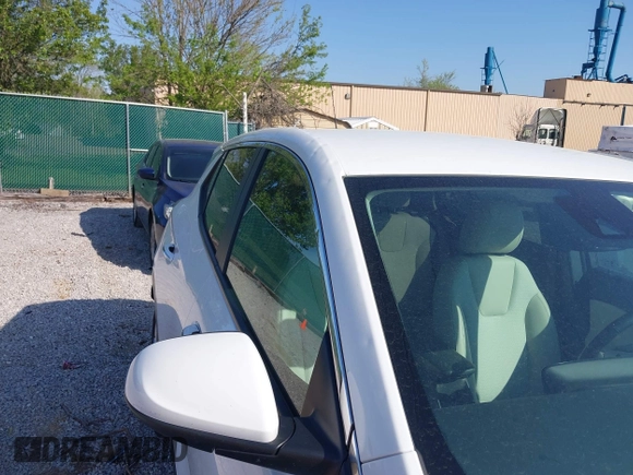 2024 Buick Encore GX Preferred with VIN KL4AMCSL4RB003173, listed as a IAAI auction lot 42023323 with 6,173 mi miles and . Bid and sale history available at DreamBid. Image 18.